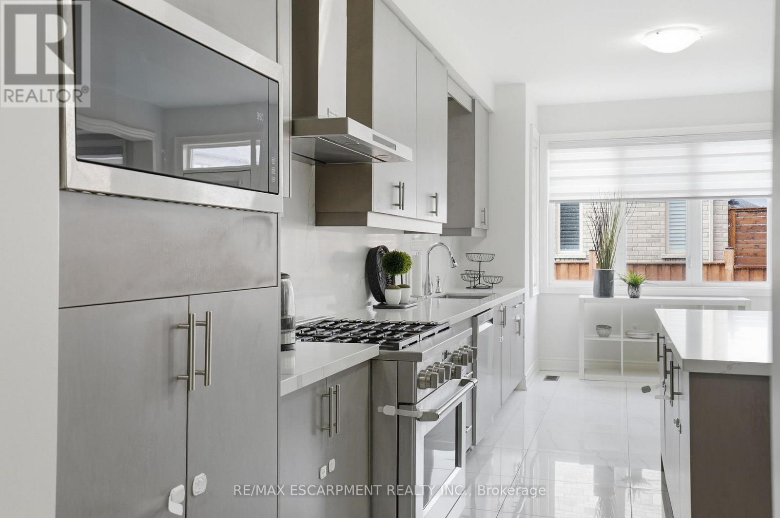 7 Grierson Trail, Hamilton, Ontario  L8B 1Z7 - Photo 14 - X12897270