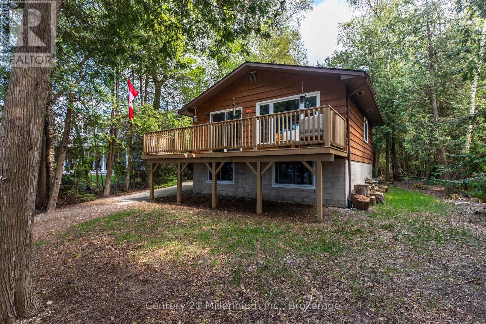 24 MIRAMICHI BAY ROAD, Saugeen Shores, Ontario