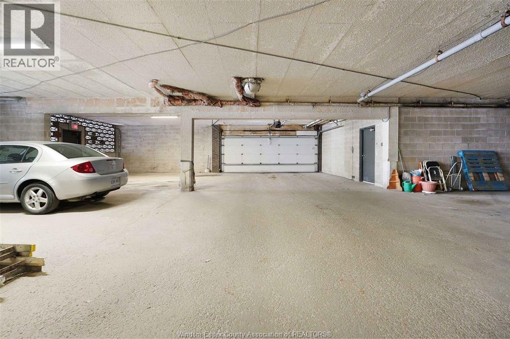 995 Elsmere, Windsor, Ontario  N9A 2A8 - Photo 25 - 26008937