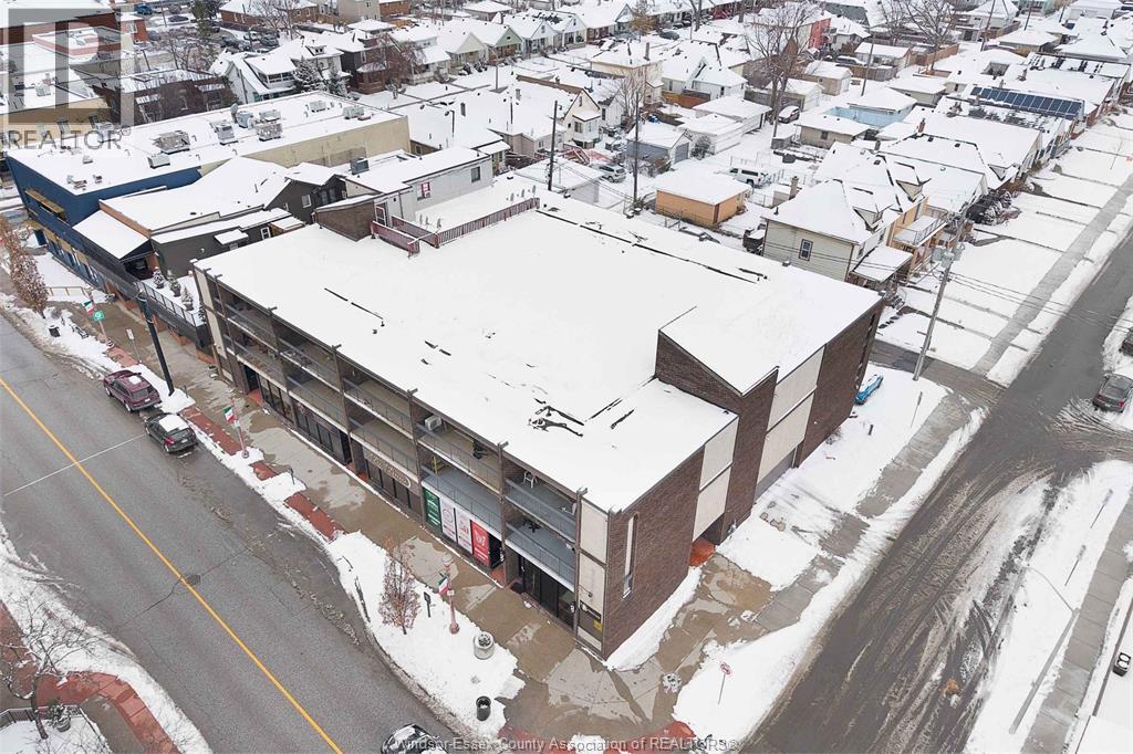 995 Elsmere, Windsor, Ontario  N9A 2A8 - Photo 8 - 26008937