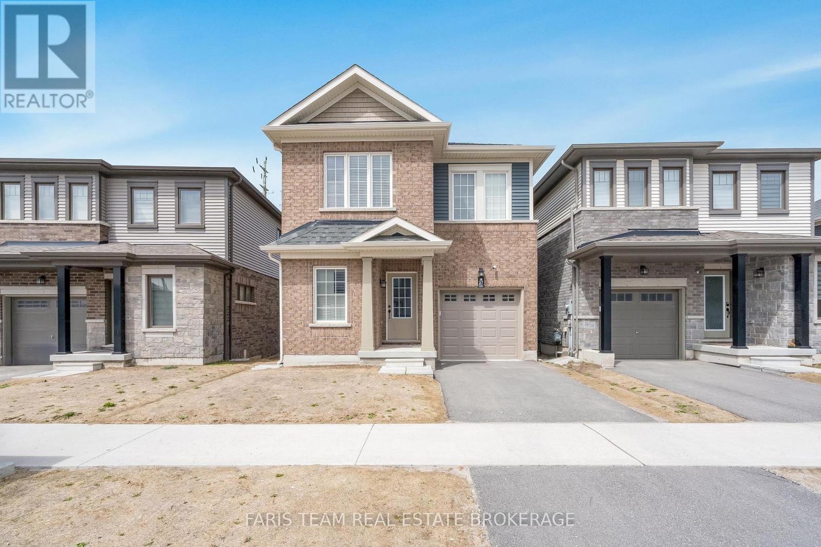 27 HARVEST CRESCENT, Barrie, Ontario