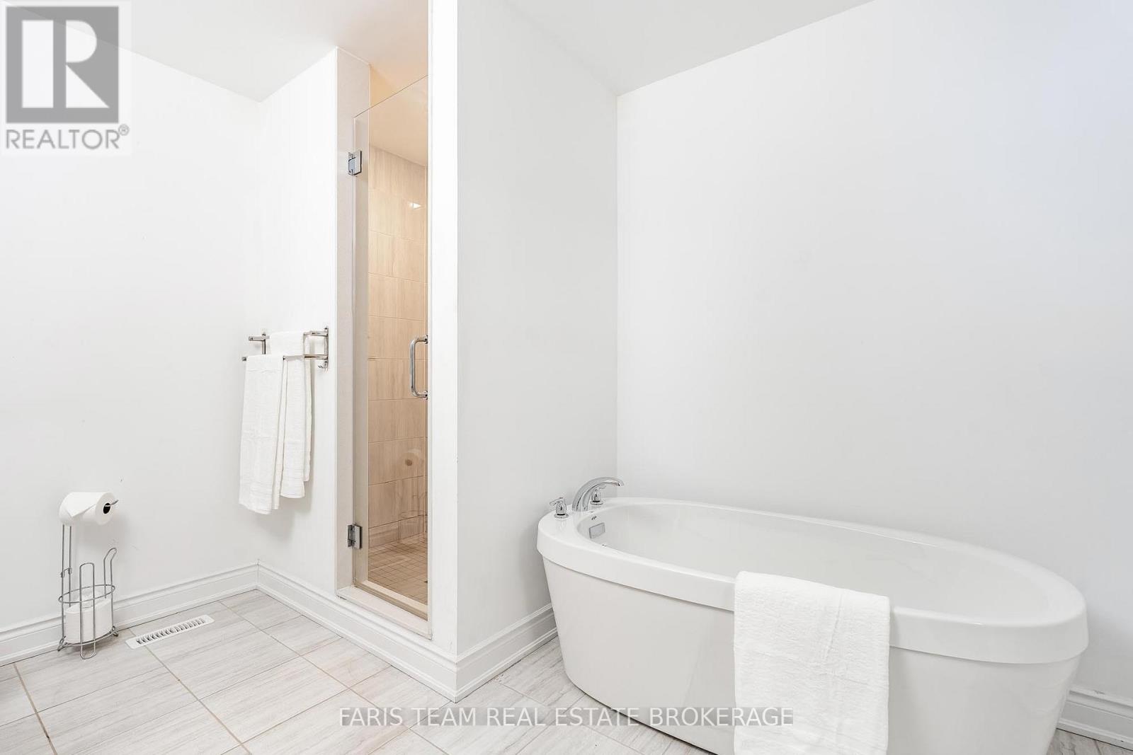 27 Harvest Crescent, Barrie, Ontario  L9J 0T3 - Photo 22 - S12949176