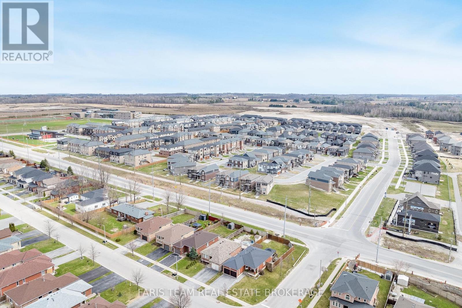 27 Harvest Crescent, Barrie, Ontario  L9J 0T3 - Photo 42 - S12949176