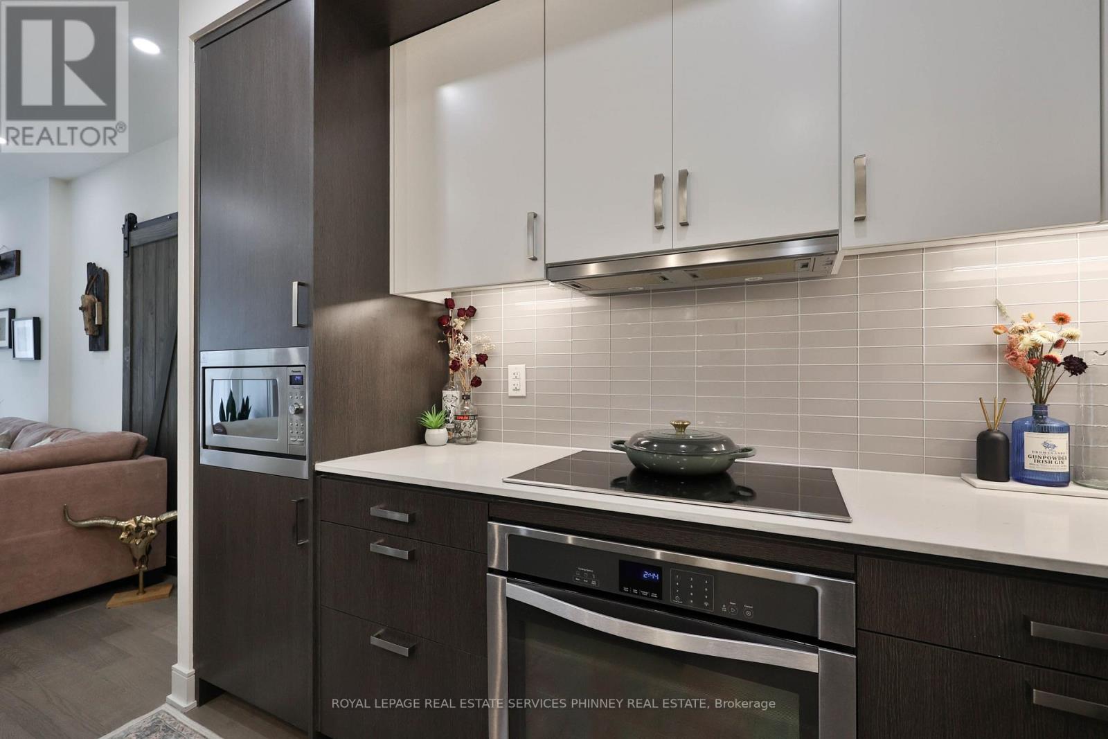 155 - 1575 Lakeshore Road W, Mississauga, Ontario  L5J 0B1 - Photo 11 - W12906648