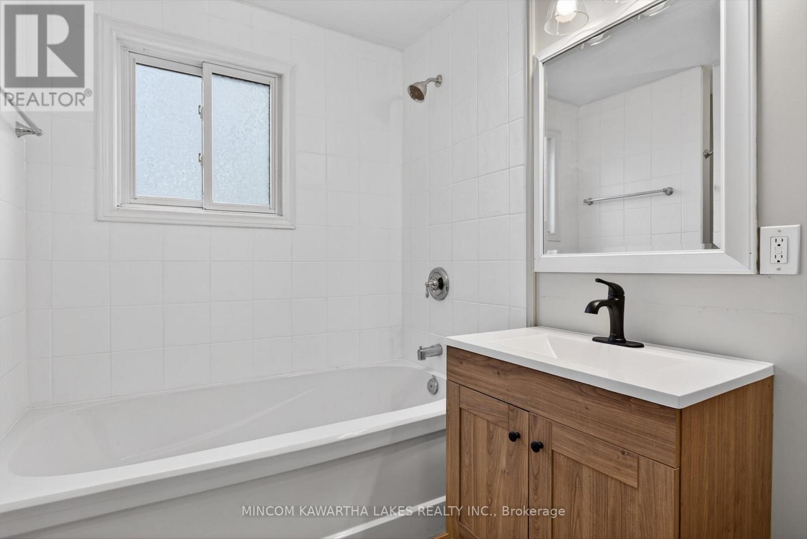 8 West Street N, Kawartha Lakes, Ontario  K0M 1N0 - Photo 19 - X13007832