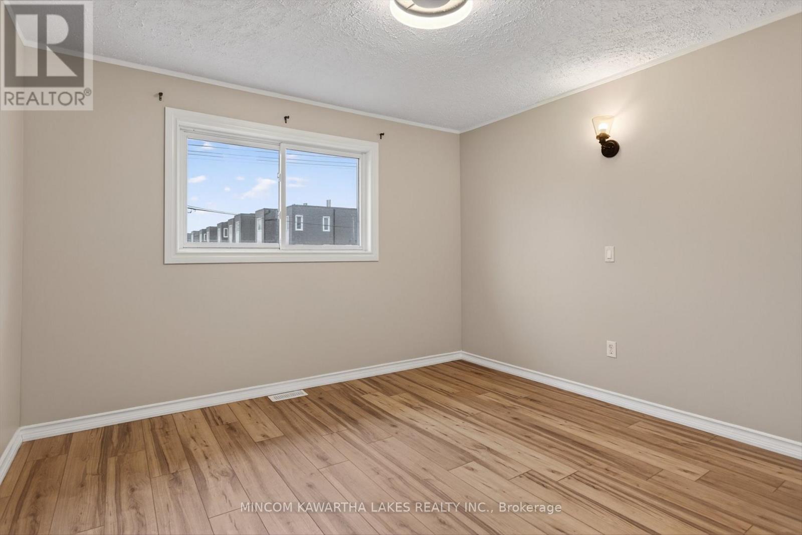 8 West Street N, Kawartha Lakes, Ontario  K0M 1N0 - Photo 21 - X13007832