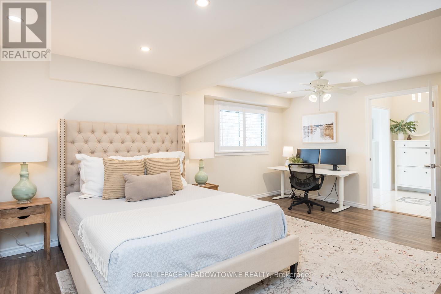 536 Nelson Court, Milton, Ontario  L9T 3A6 - Photo 5 - W13031292