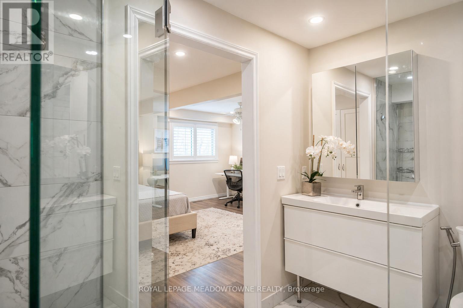 536 Nelson Court, Milton, Ontario  L9T 3A6 - Photo 6 - W13031292