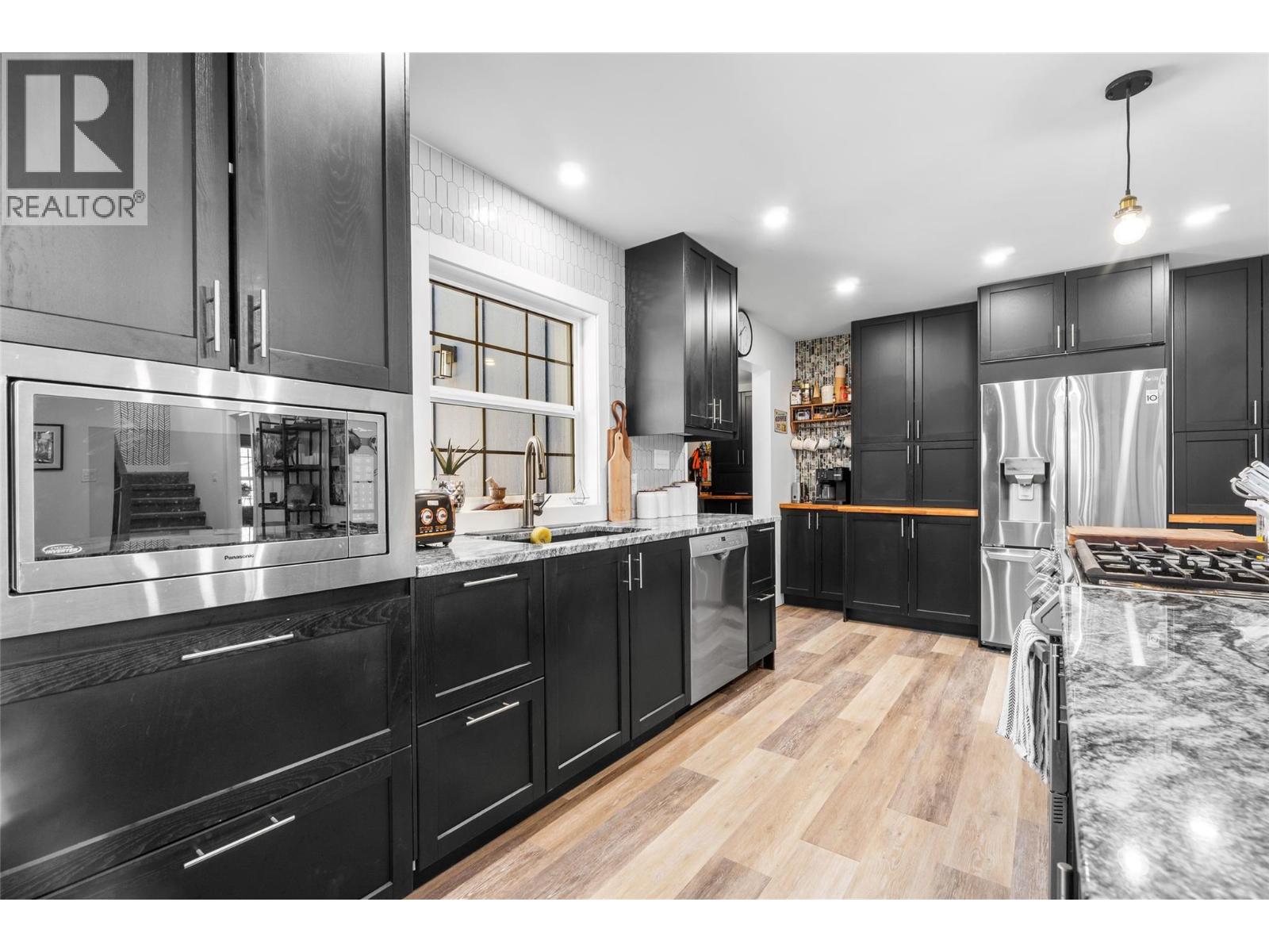 392 Columbia Gardens Road, Trail, British Columbia  V1R 4W6 - Photo 20 - 10384477