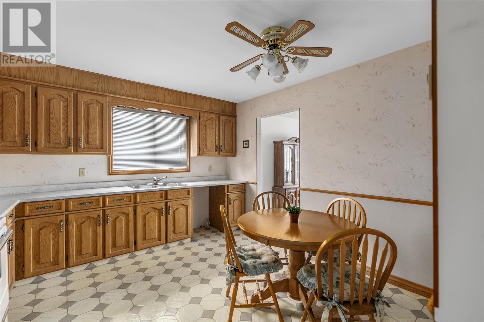 195 Bitonti Cres, Sault Ste. Marie, Ontario  P6C 6B6 - Photo 23 - SM260750