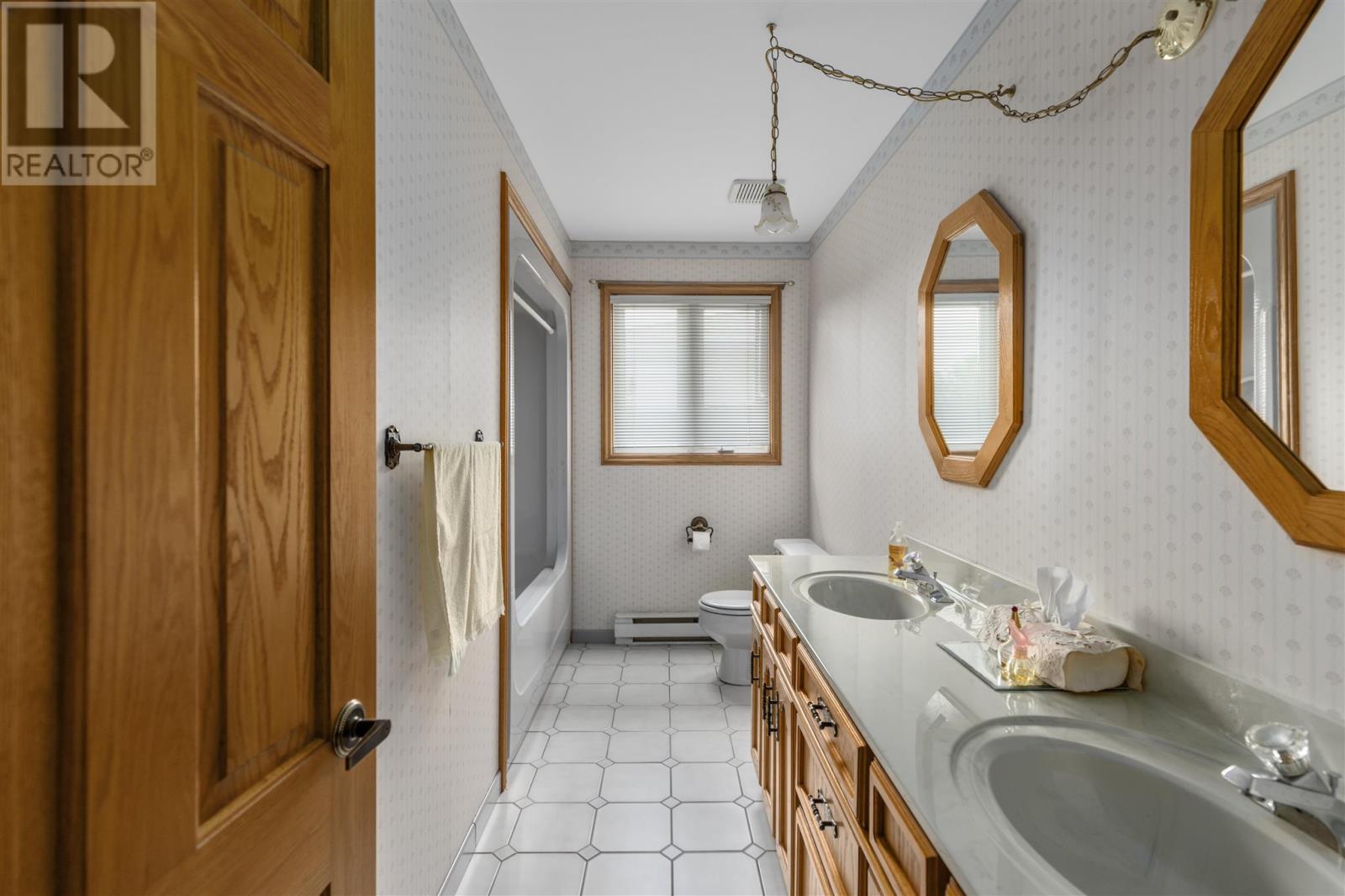 195 Bitonti Cres, Sault Ste. Marie, Ontario  P6C 6B6 - Photo 28 - SM260750