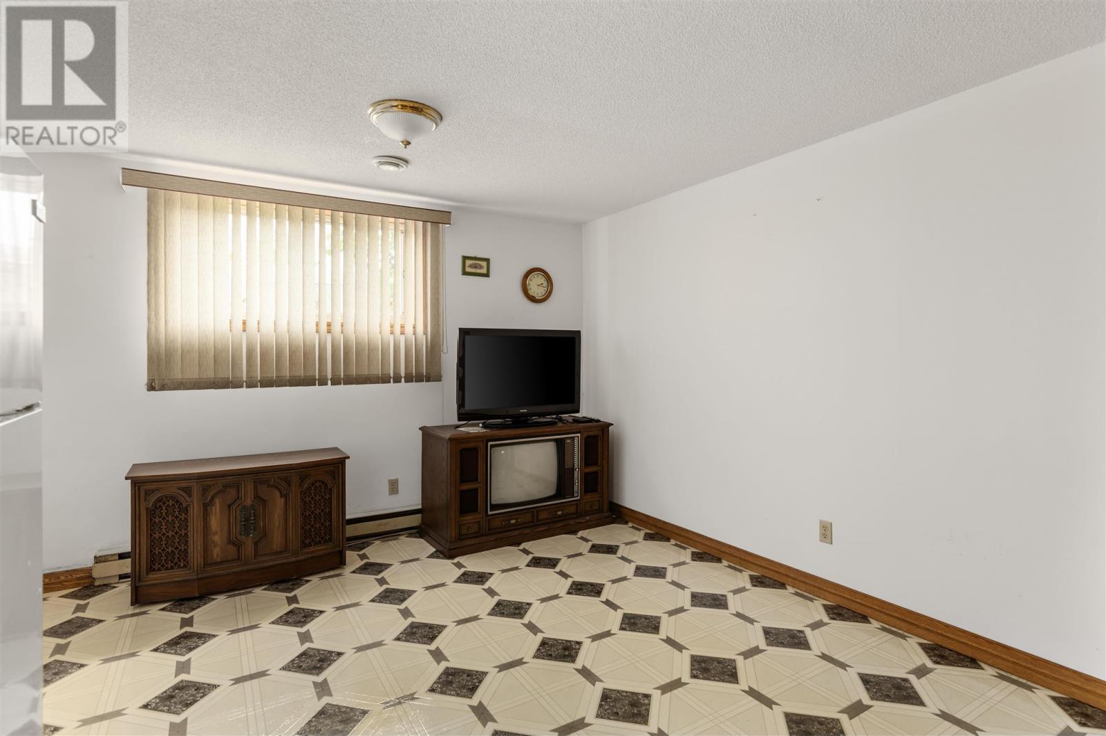 195 Bitonti Cres, Sault Ste. Marie, Ontario  P6C 6B6 - Photo 39 - SM260750