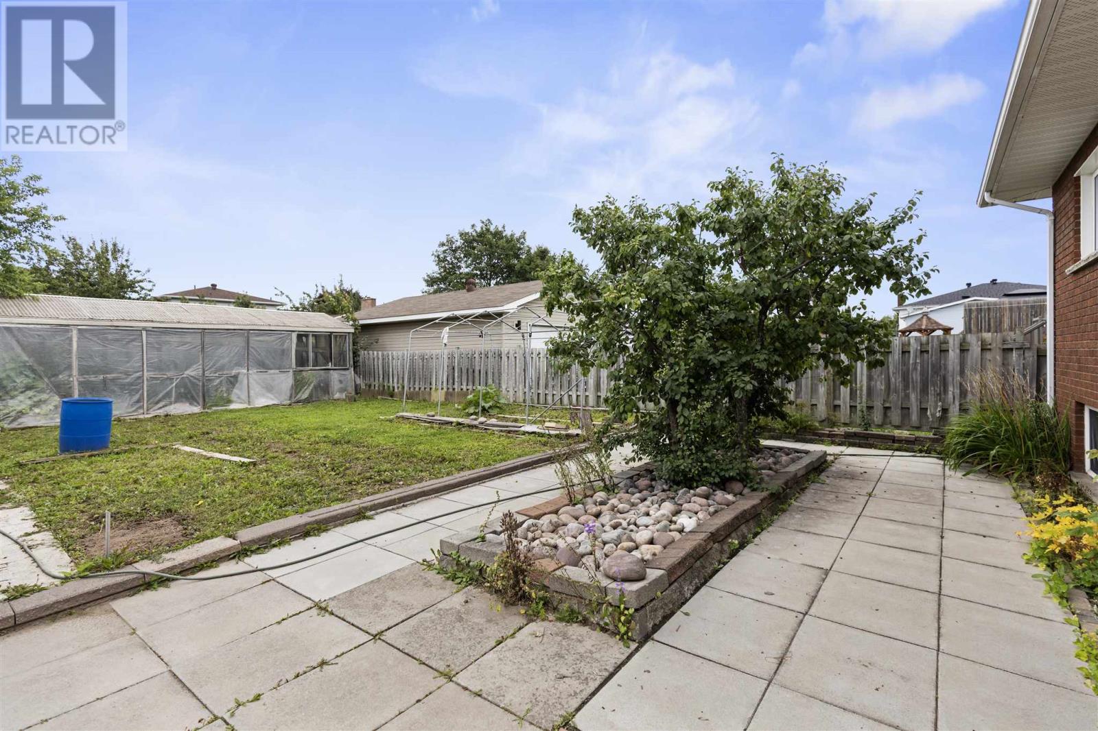 195 Bitonti Cres, Sault Ste. Marie, Ontario  P6C 6B6 - Photo 8 - SM260750