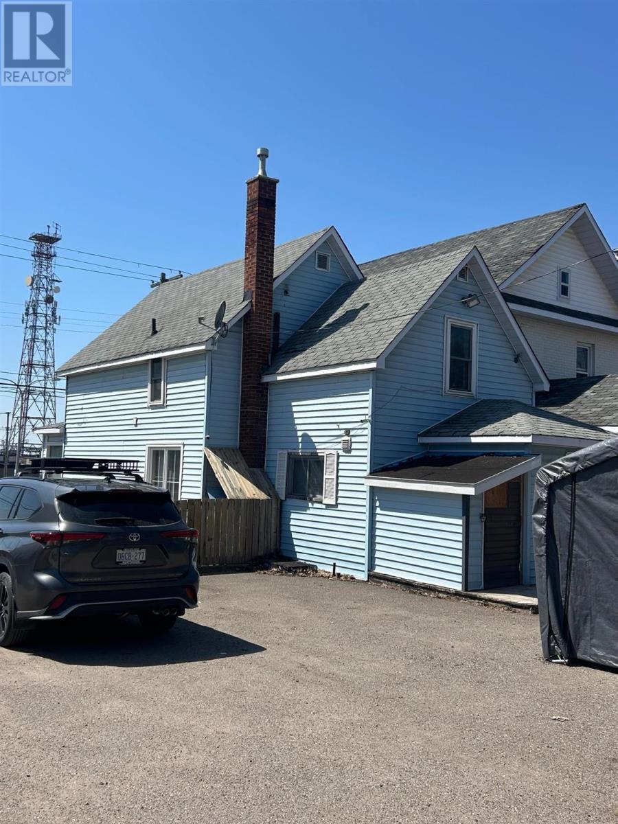 356 Albert St E, Sault Ste Marie, Ontario  P6A 2J6 - Photo 3 - SM260751