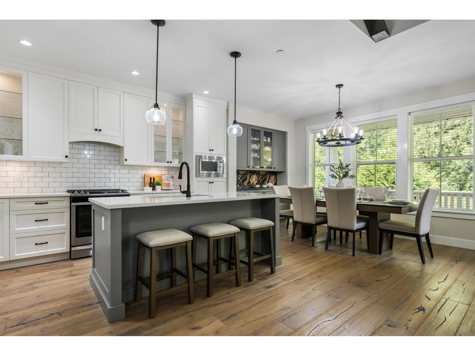 43306 Creekside Circle, Cultus Lake South, Lindell Beach, British Columbia  V2R 0Z4 - Photo 3 - R3114614