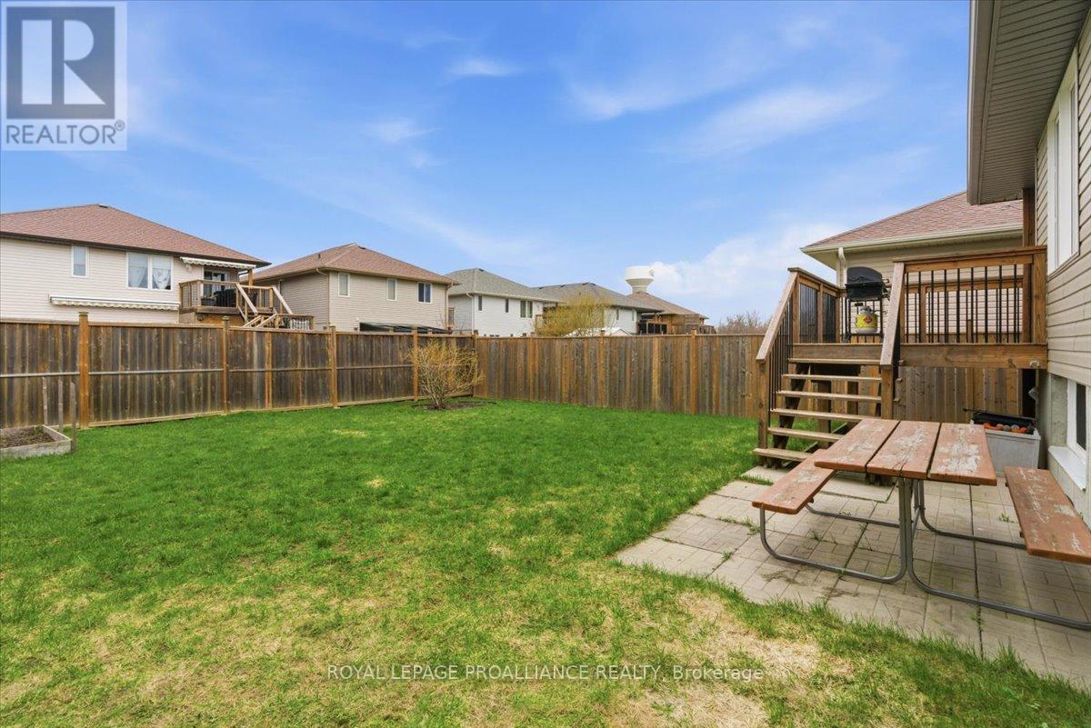 68 Cortland Crescent, Quinte West, Ontario  K8V 0E9 - Photo 48 - X13032058