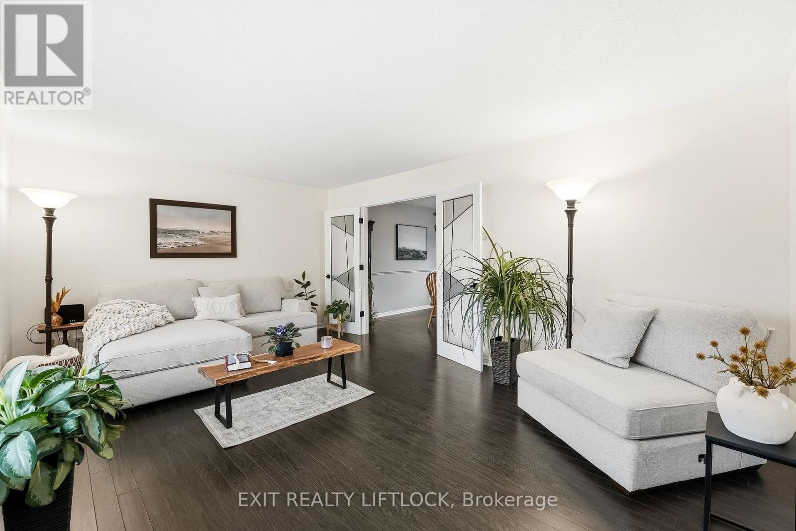 2285 Lynhaven Road, Peterborough (Monaghan Ward 2), Ontario  K9K 1V5 - Photo 4 - X13032070