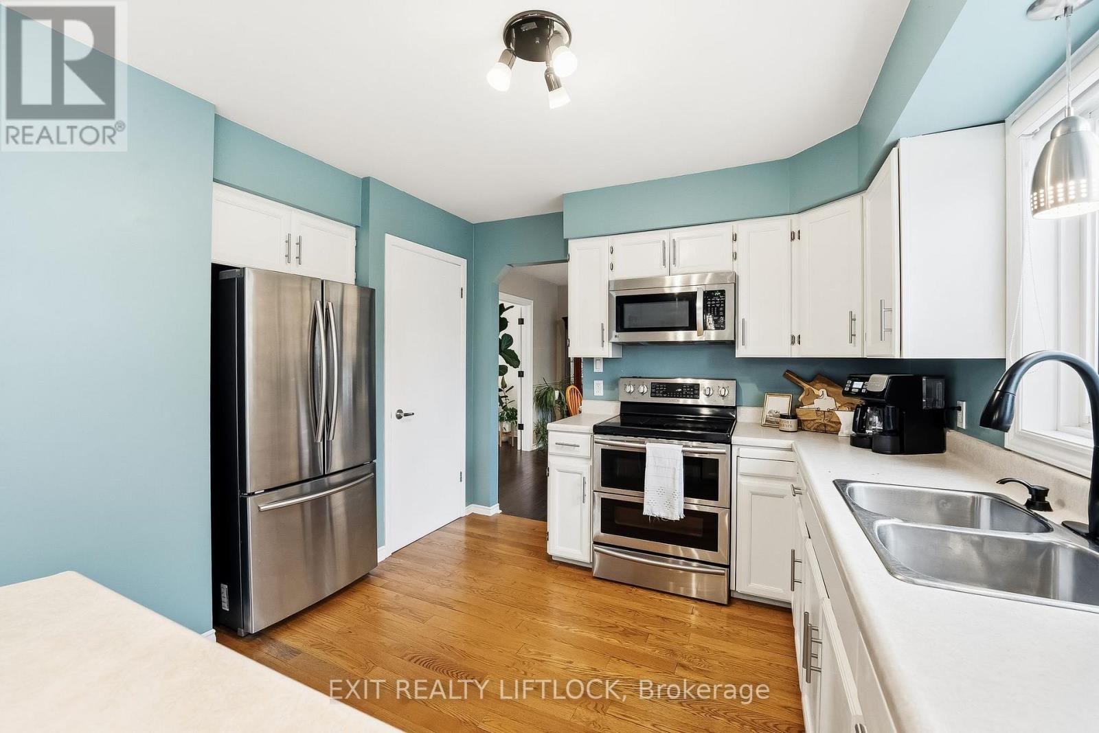 2285 Lynhaven Road, Peterborough (Monaghan Ward 2), Ontario  K9K 1V5 - Photo 8 - X13032070