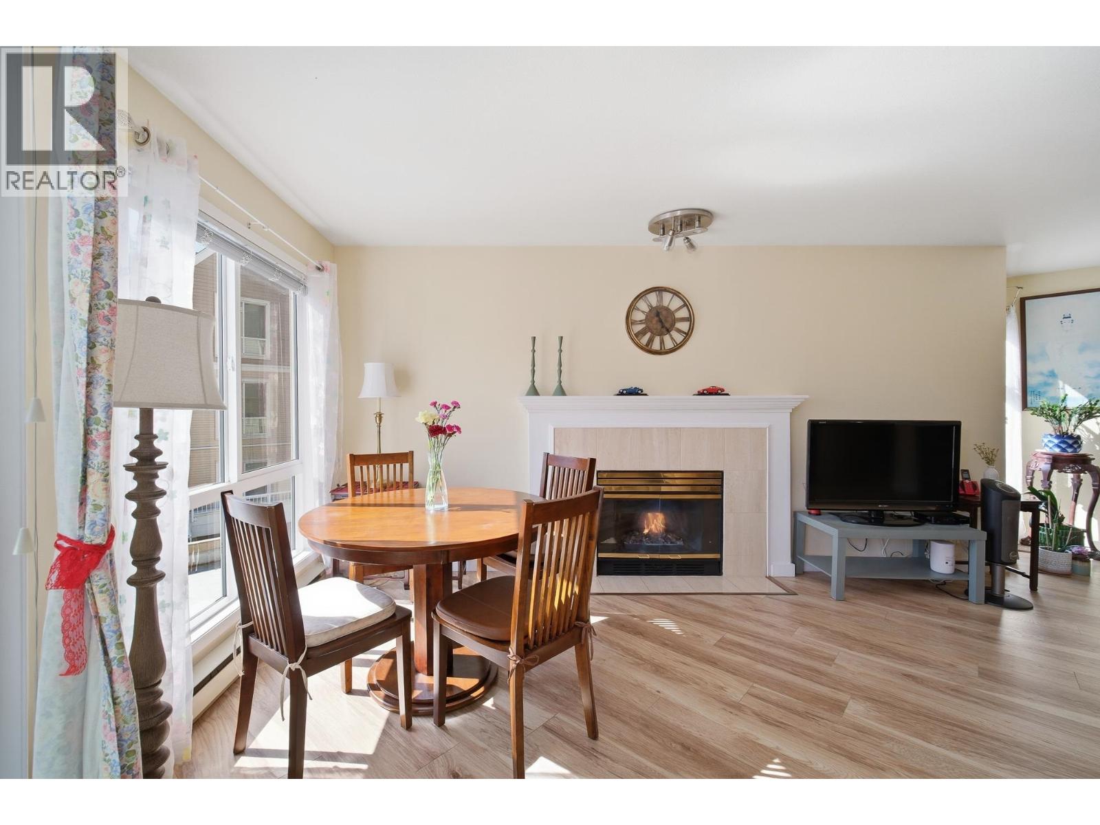 212 7437 Moffatt Road, Richmond, British Columbia  V6Y 1X9 - Photo 5 - R3114337