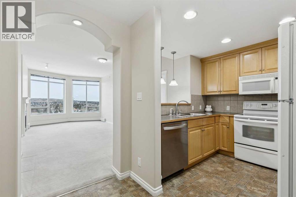 705, 1726 14 Avenue NW, Calgary, Alberta  T2N 4Y8 - Photo 2 - A2282485