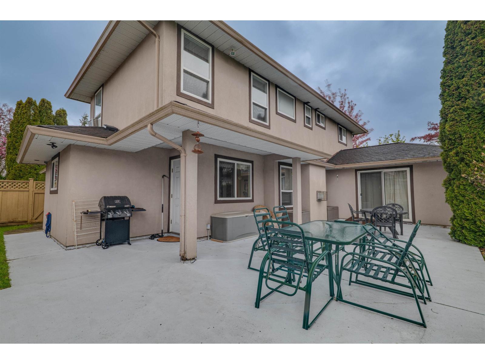 18638 56b Avenue, Surrey, British Columbia  V3S 7N2 - Photo 6 - R3114358