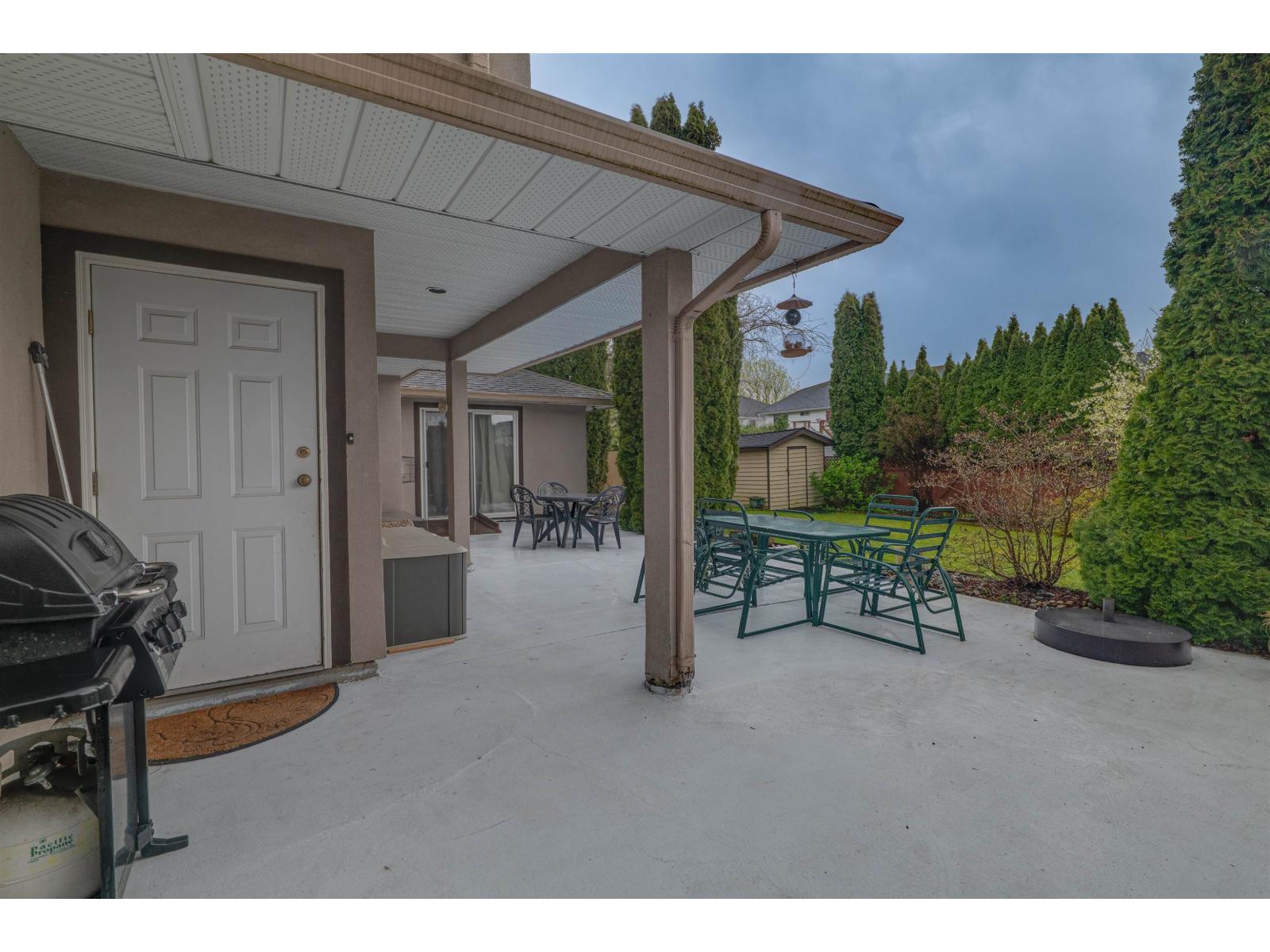 18638 56b Avenue, Surrey, British Columbia  V3S 7N2 - Photo 5 - R3114358