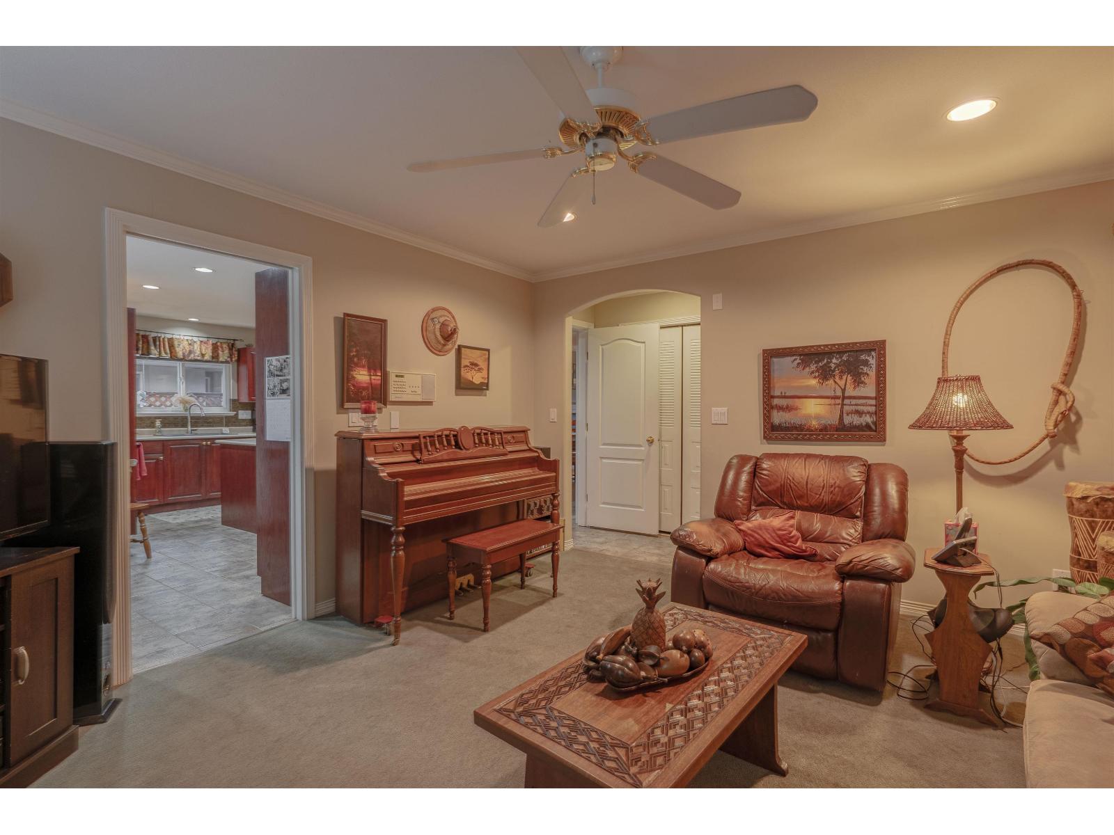 18638 56b Avenue, Surrey, British Columbia  V3S 7N2 - Photo 19 - R3114358