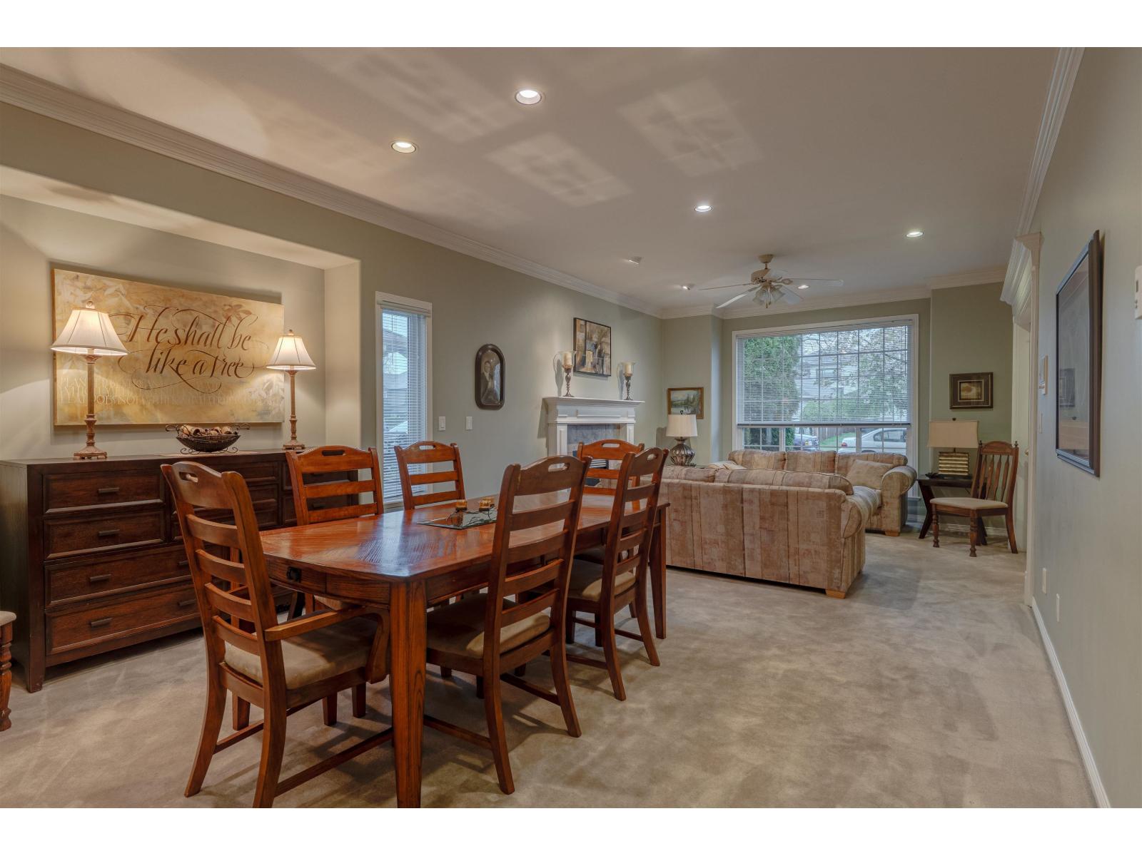 18638 56b Avenue, Surrey, British Columbia  V3S 7N2 - Photo 12 - R3114358