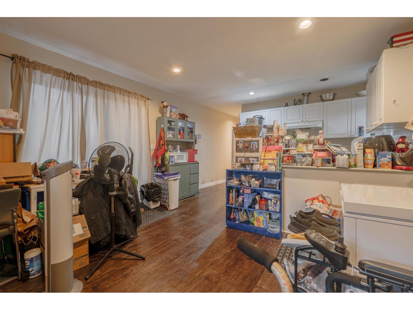 18638 56b Avenue, Surrey, British Columbia  V3S 7N2 - Photo 30 - R3114358