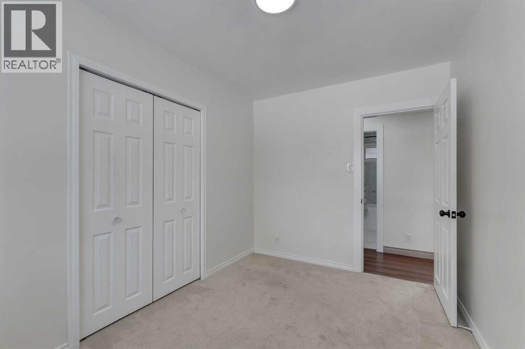 4824 Claret Street Nw, Calgary, Alberta  T2L 1C1 - Photo 11 - A2297164