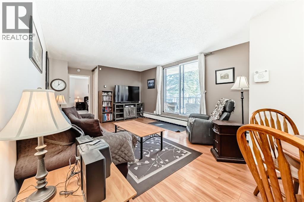 112, 4944 Dalton Drive NW, Calgary, Alberta  T3A 2E6 - Photo 2 - A2298333