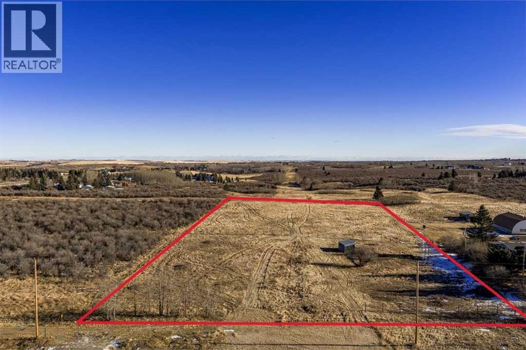 262076 Range Road 33, Rural Rocky View County, Alberta  T4C 0G6 - Photo 7 - A2298297