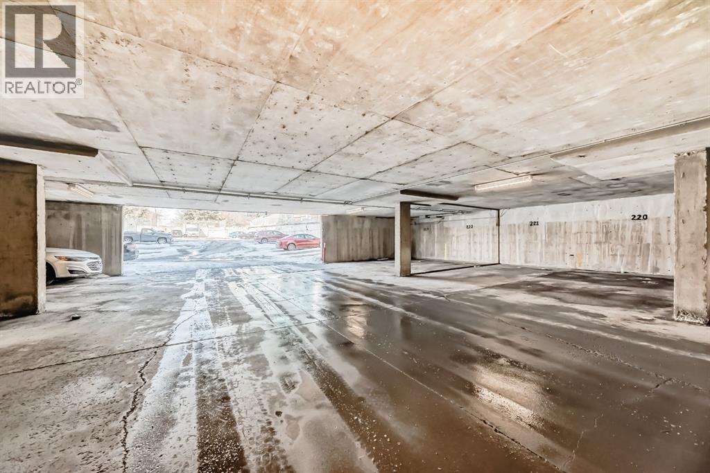 112, 4944 Dalton Drive NW, Calgary, Alberta  T3A 2E6 - Photo 35 - A2298333