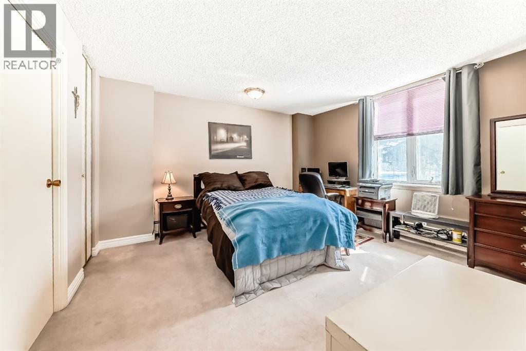 112, 4944 Dalton Drive NW, Calgary, Alberta  T3A 2E6 - Photo 4 - A2298333