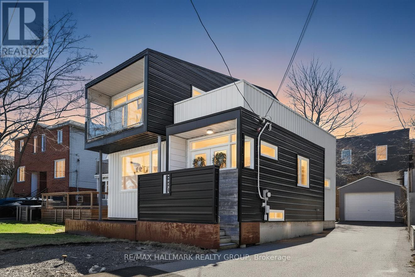 330 WINONA AVENUE, Ottawa, Ontario