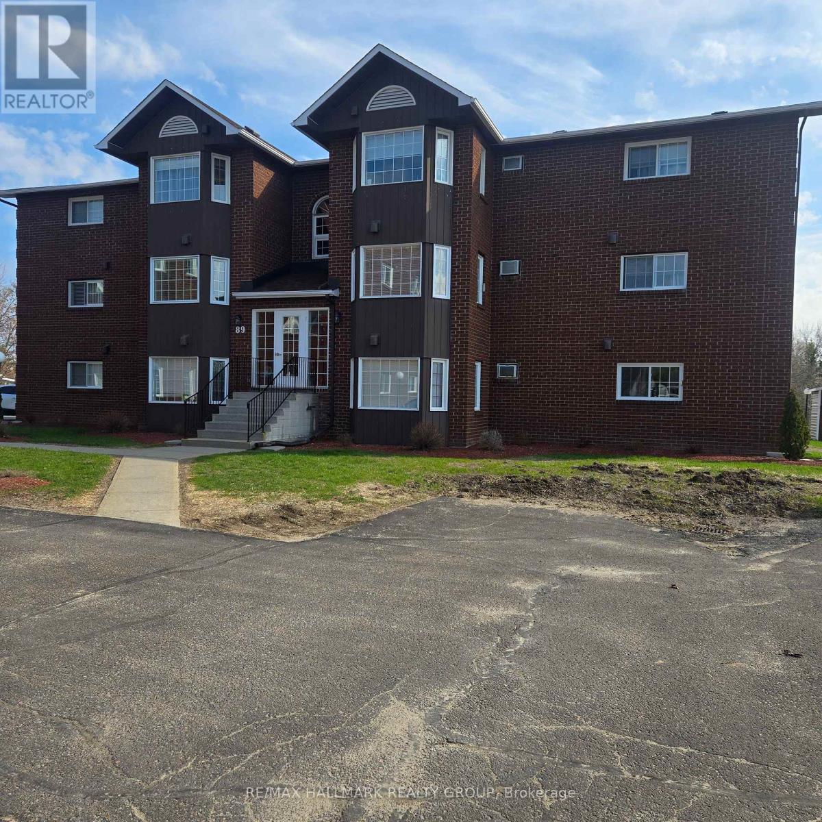 1b - 89 Edey Street W, Arnprior, Ontario  K7S 3T2 - Photo 2 - X13032084