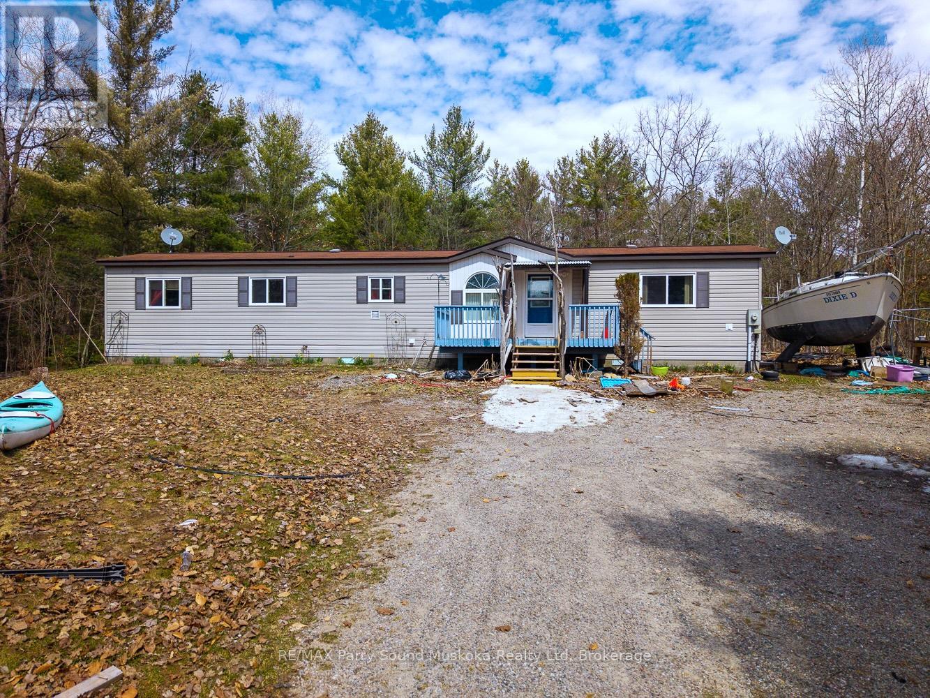 3 Little's Lane, Carling, Ontario  P0G 1G0 - Photo 2 - X12859444