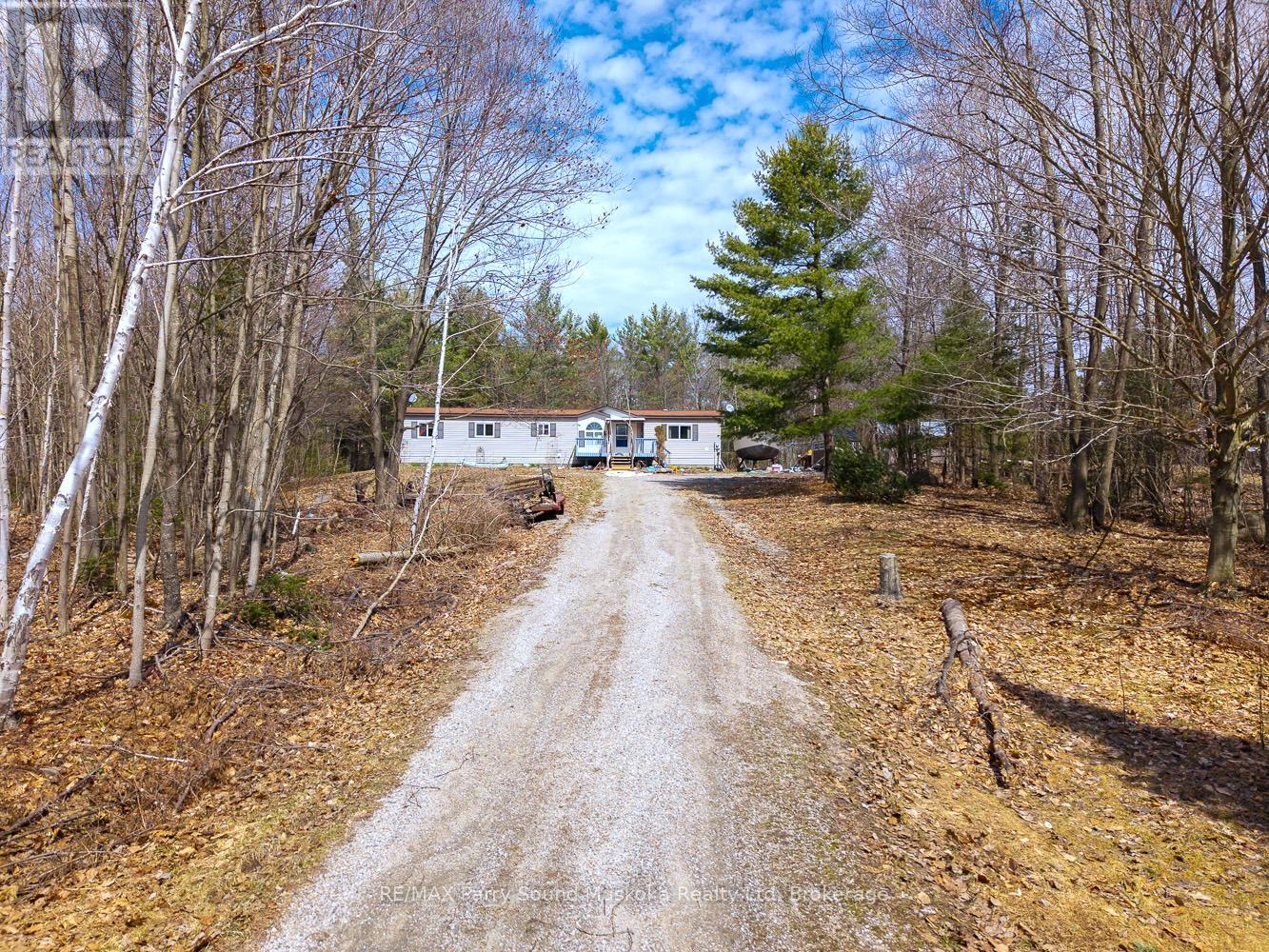 3 Little's Lane, Carling, Ontario  P0G 1G0 - Photo 5 - X12859444