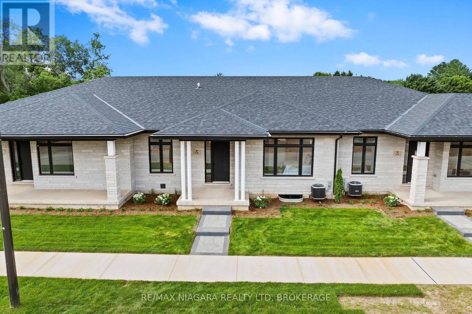 16 ACCURSI CRESCENT, Pelham, Ontario