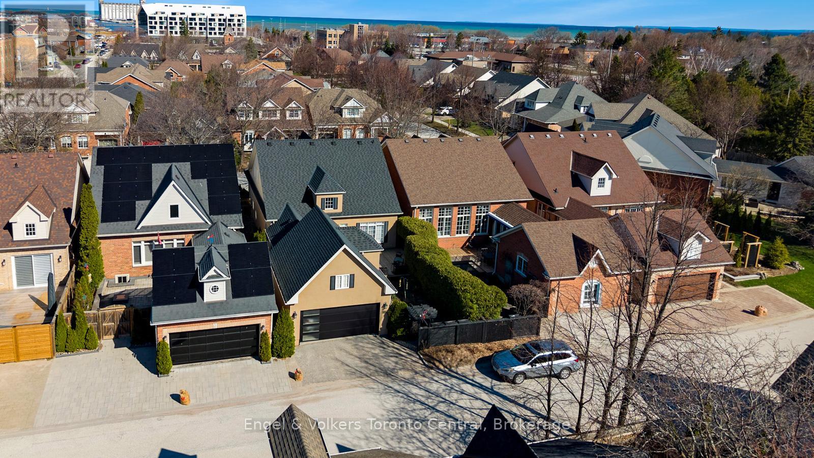 33 Callary Crescent, Collingwood, Ontario  L9Y 4X9 - Photo 3 - S13032100