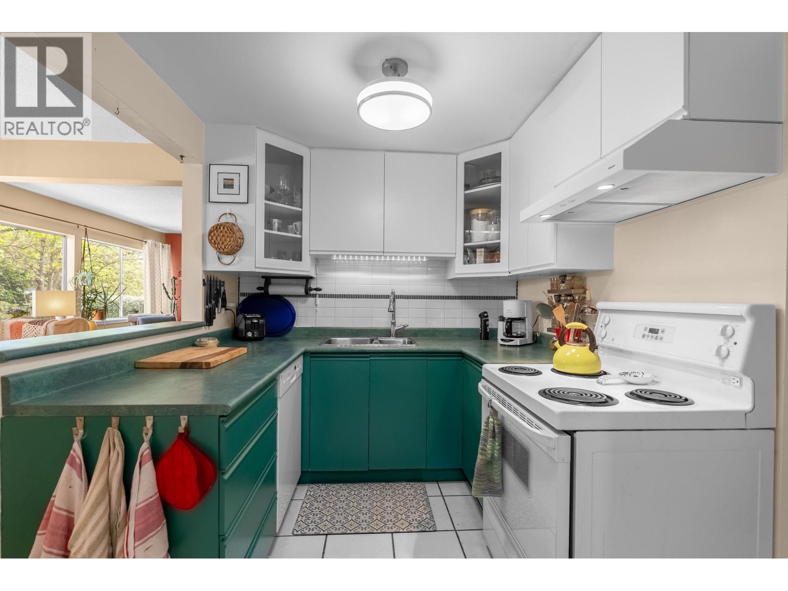 844 Westview Drive, North Vancouver, British Columbia  V7N 3X8 - Photo 11 - R3114668