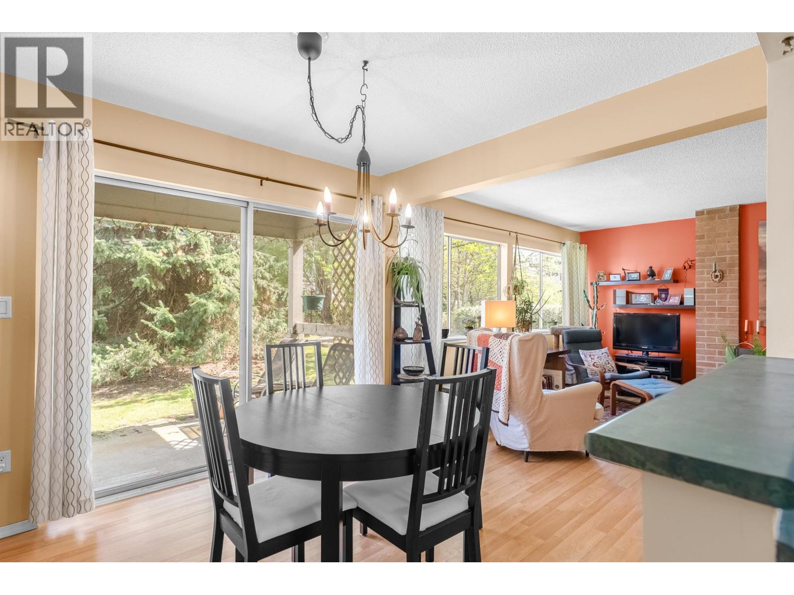 844 Westview Drive, North Vancouver, British Columbia  V7N 3X8 - Photo 9 - R3114668