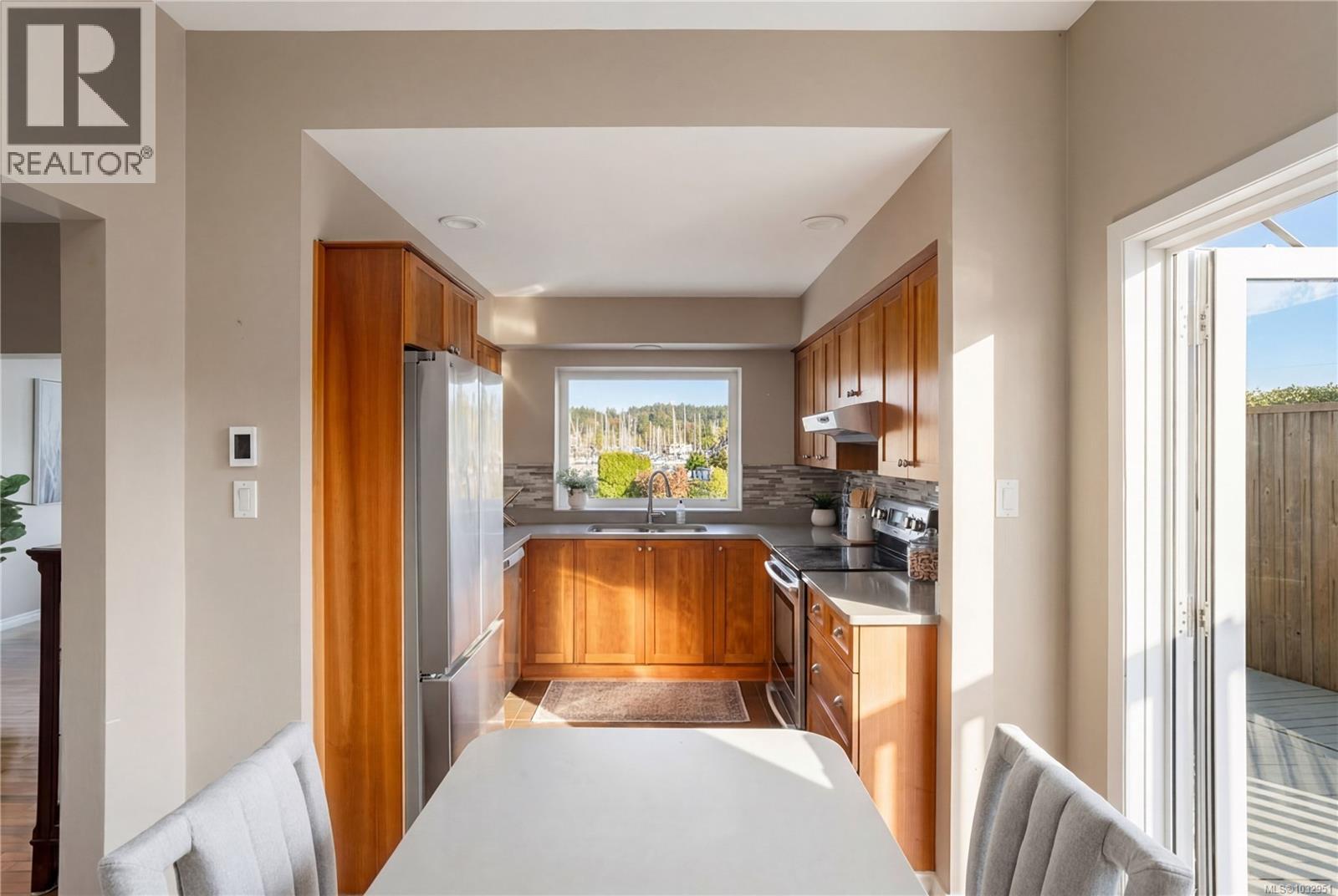 10680 Blue Heron Rd, North Saanich, British Columbia  V8L 5S6 - Photo 16 - 1032951