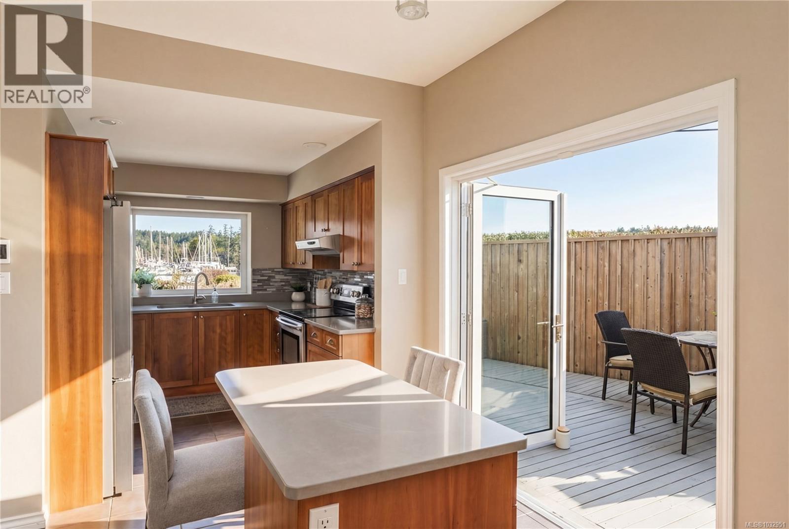 10680 Blue Heron Rd, North Saanich, British Columbia  V8L 5S6 - Photo 14 - 1032951