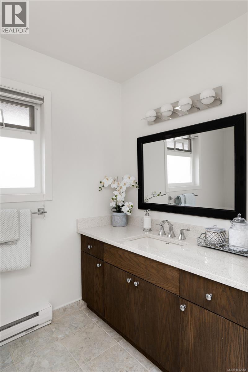 10680 Blue Heron Rd, North Saanich, British Columbia  V8L 5S6 - Photo 29 - 1032951