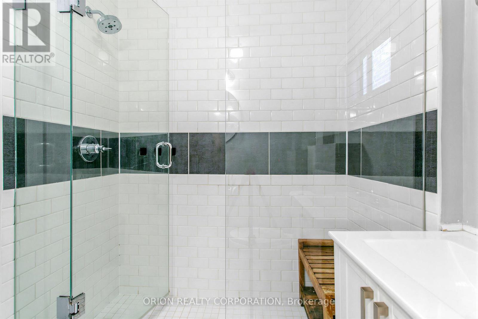 76 St Annes Road, Toronto, Ontario  M6J 3J9 - Photo 25 - C13032152