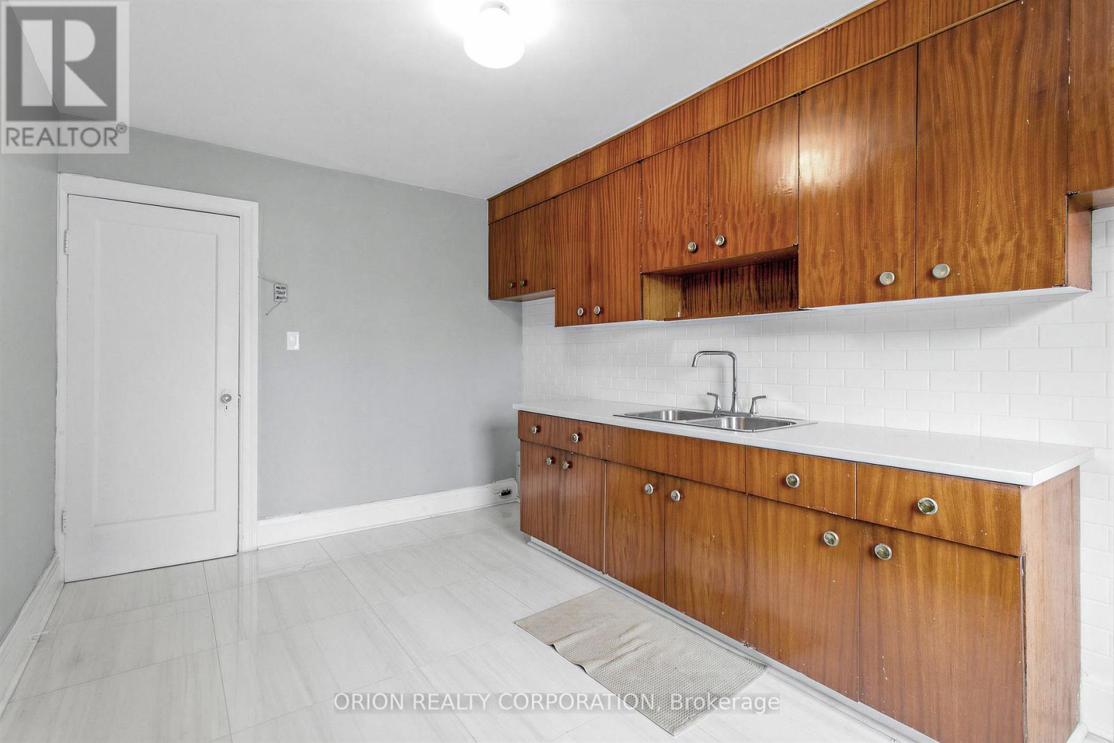 76 St Annes Road, Toronto, Ontario  M6J 3J9 - Photo 27 - C13032152