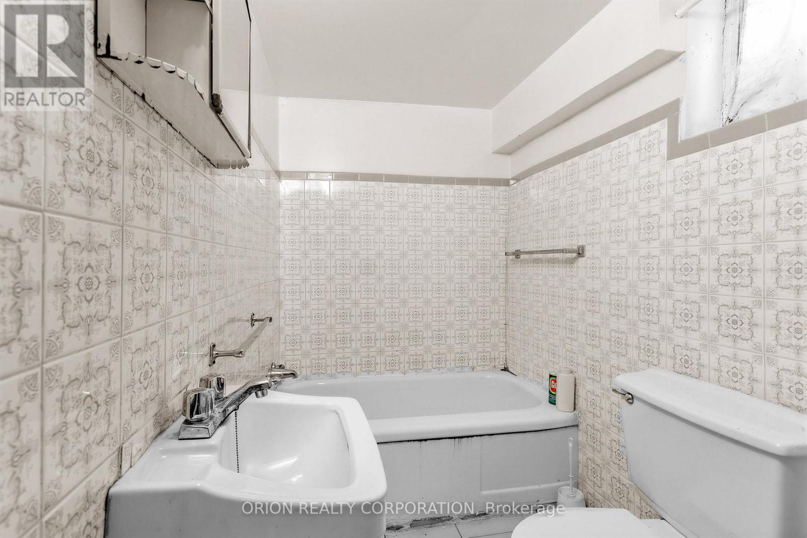 76 St Annes Road, Toronto, Ontario  M6J 3J9 - Photo 33 - C13032152