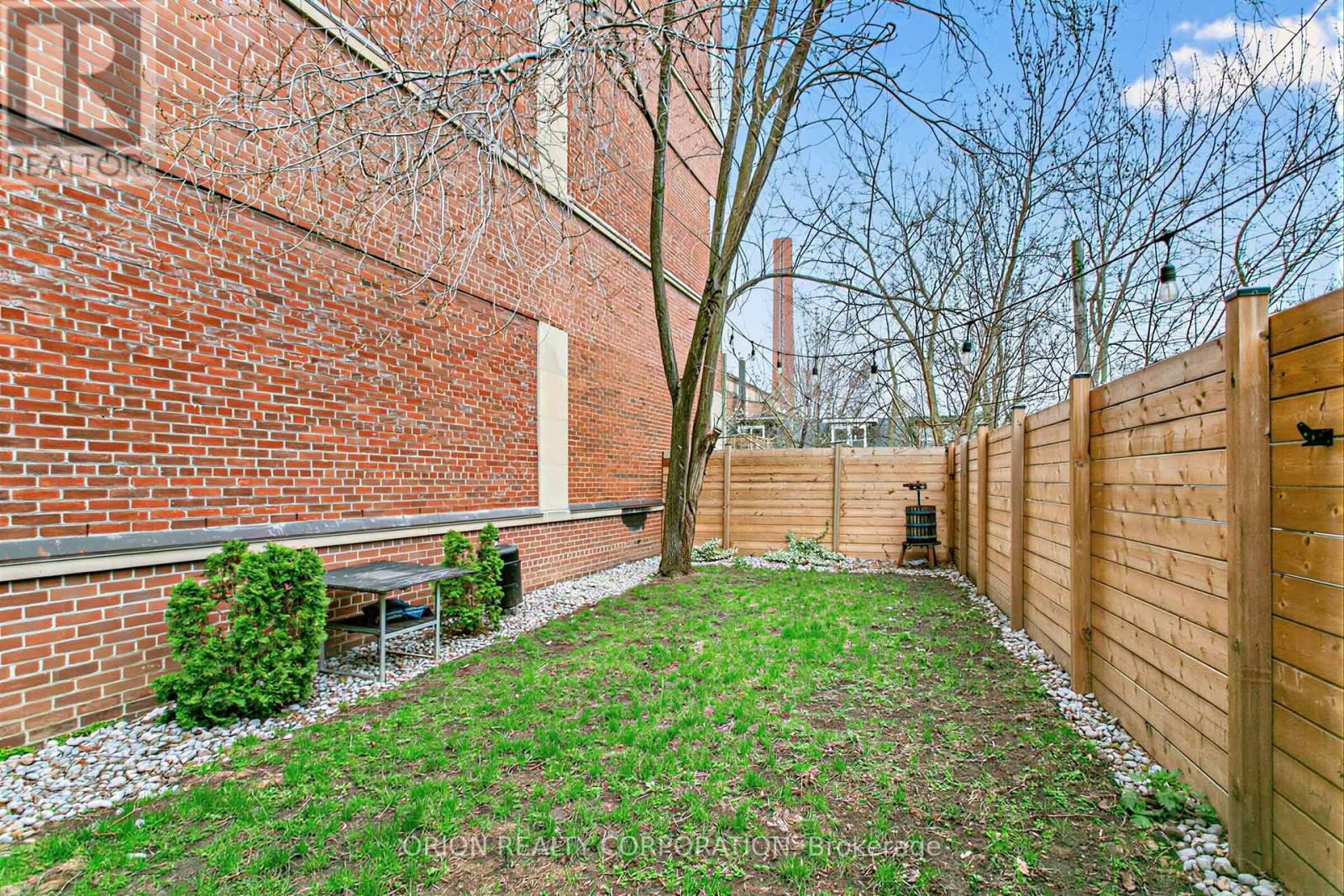 76 St Annes Road, Toronto, Ontario  M6J 3J9 - Photo 35 - C13032152