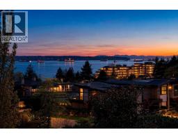 1183 DUCHESS AVENUE, West Vancouver, British Columbia
